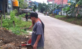Gotong Royong RT. 04 Tahun 2024